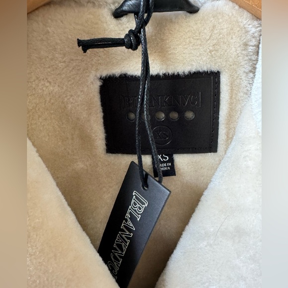 NWT NEW BLANK NYC Faux Sherling Vegan Leather Jacket XS REVOLVE REFORMATION MOTO - Picture 4 of 4